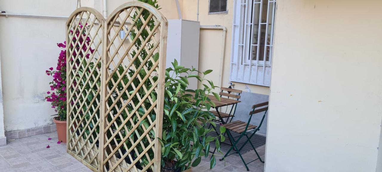 Case Di Paola Via Crisanzio Bari Exterior photo